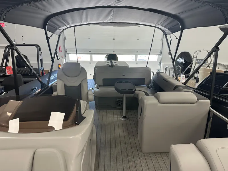 Slide: The Image of Starcraft CX 25 DL Bar - Tritoon 2024 - 14