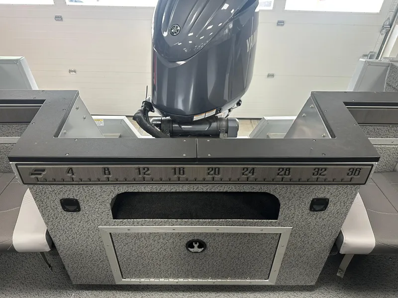 Slide: The Image of Starcraft Fishmaster 196 DC 2024 - 10