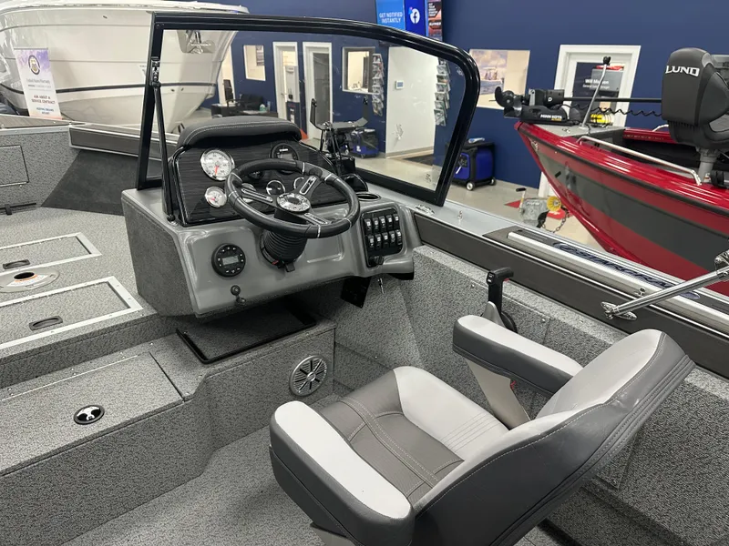 Slide: The Image of Starcraft Fishmaster 196 DC 2024 - 14