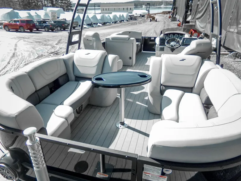 Slide: The Image of Starcraft SLS 5 R - Tritoon w/ Tower 2023 - 10