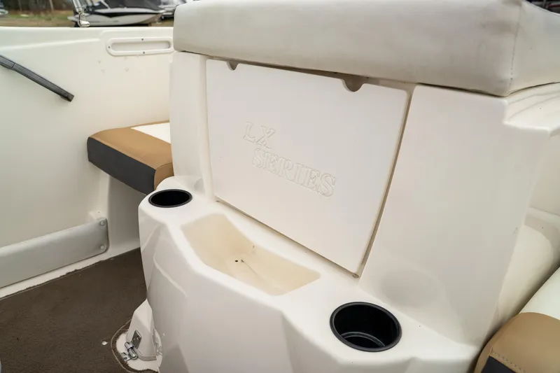 Slide: The Image of Larson LX 195 C 2013 - 24