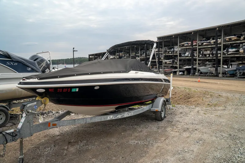 Slide: The Image of Larson LX 195 C 2013 - 6