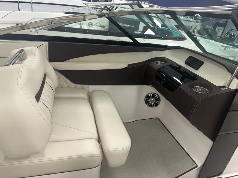 Slide: The Image of Regal LS4 Surf 2024 - 11