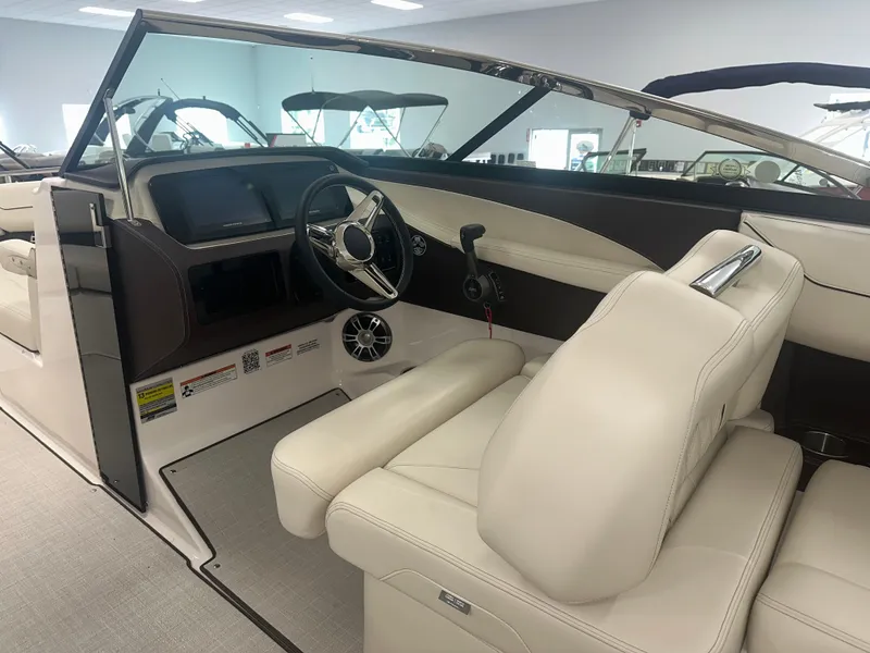 Slide: The Image of Regal LS4 Surf 2024 - 14