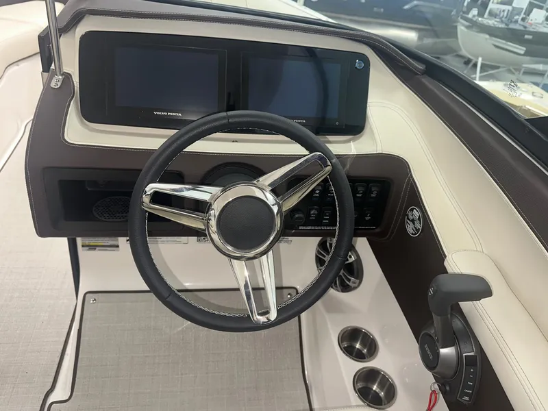 Slide: The Image of Regal LS4 Surf 2024 - 15