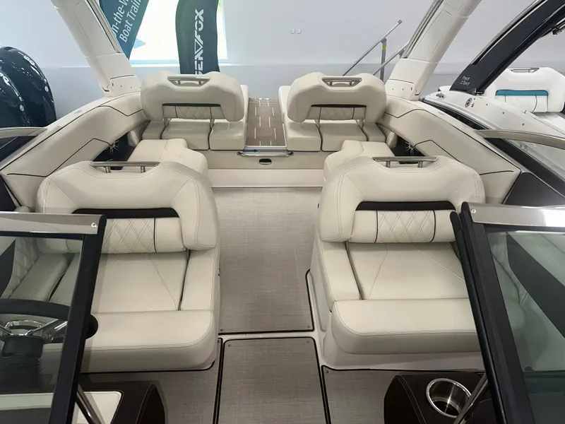 Slide: The Image of Regal LS4 Surf 2024 - 18