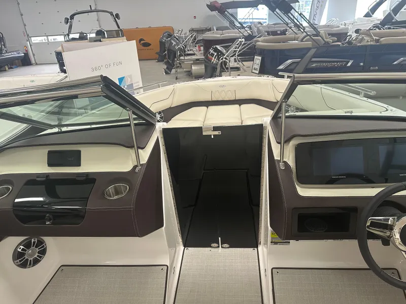 Slide: The Image of Regal LS4 Surf 2024 - 20