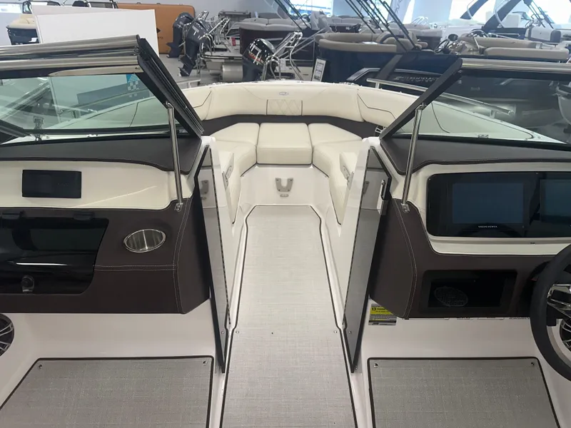 Slide: The Image of Regal LS4 Surf 2024 - 21