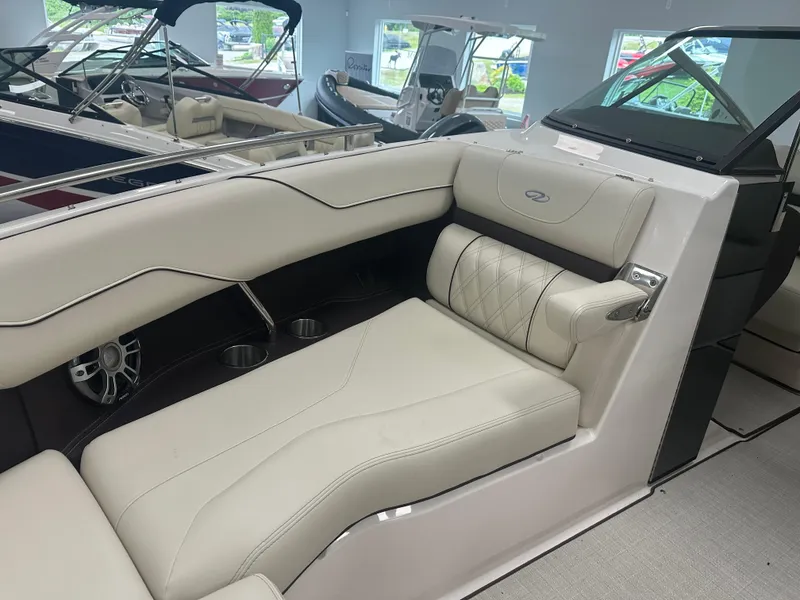 Slide: The Image of Regal LS4 Surf 2024 - 24