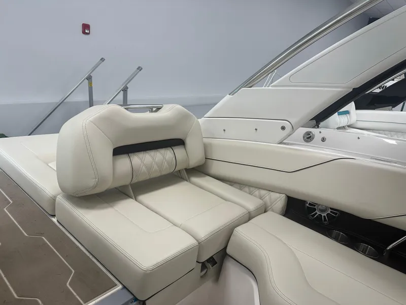 Slide: The Image of Regal LS4 Surf 2024 - 8