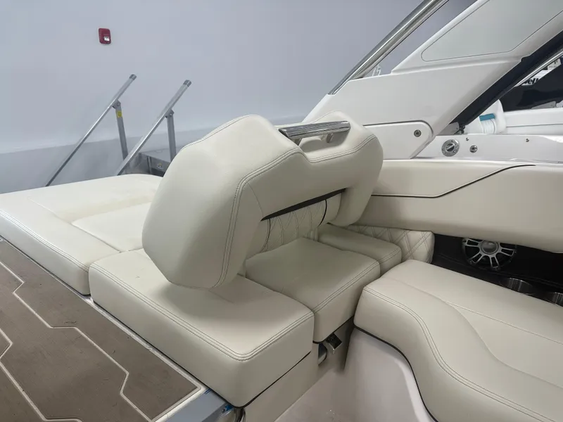 Slide: The Image of Regal LS4 Surf 2024 - 9