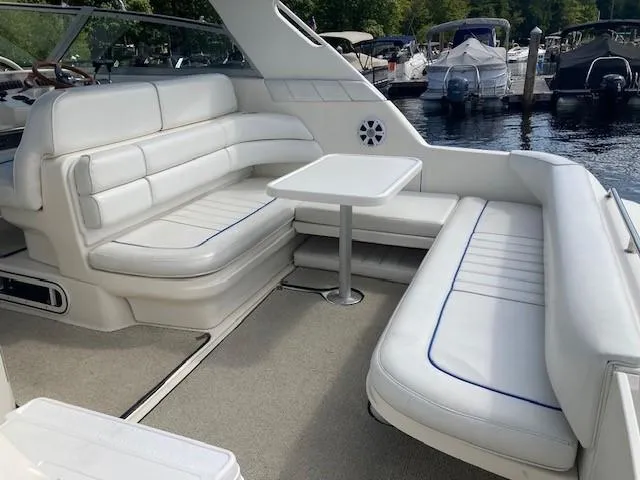 Slide: The Image of Sea Ray Sundancer 330 1996 - 3