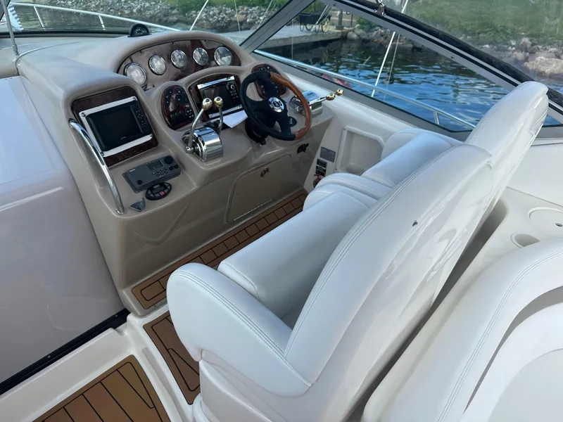 Slide: The Image of Sea Ray 340 Sundancer 2005 - 8