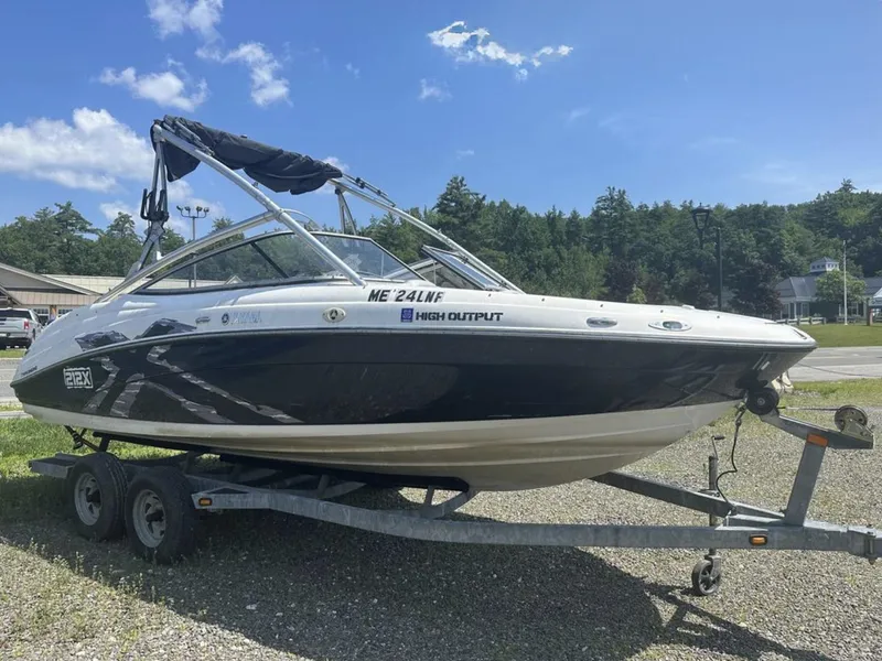 Slide: The Image of Yamaha 212X 2008 - 1