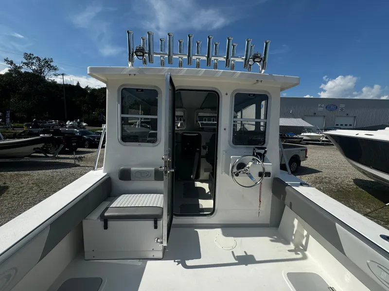 Slide: The Image of Defiance 260 Admiral 2025 - 5