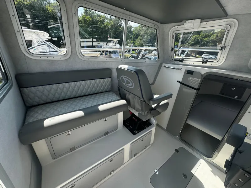 Slide: The Image of Defiance 260 Admiral 2025 - 8