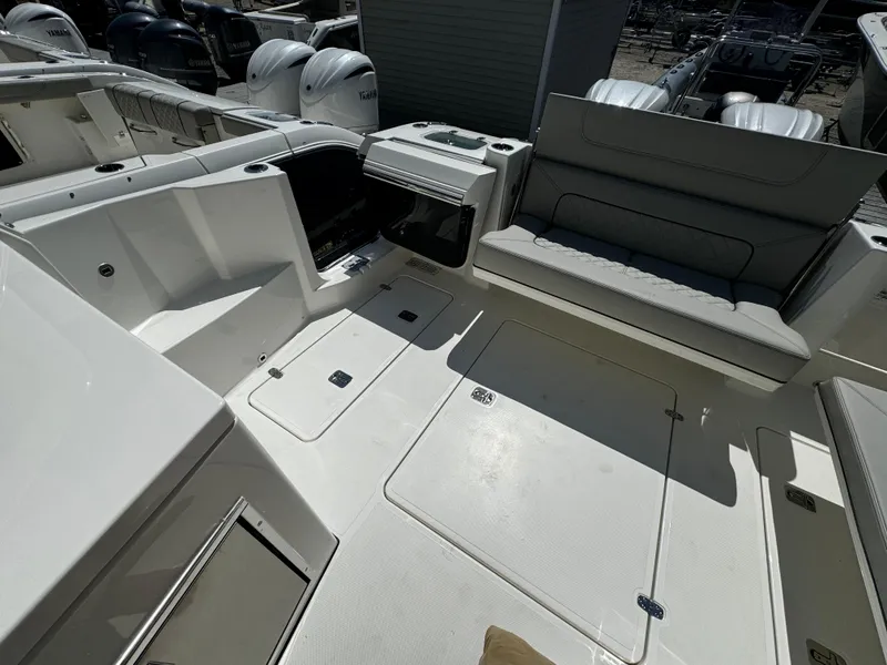 Slide: The Image of Pursuit DC 326 Dual Console 2025 - 15