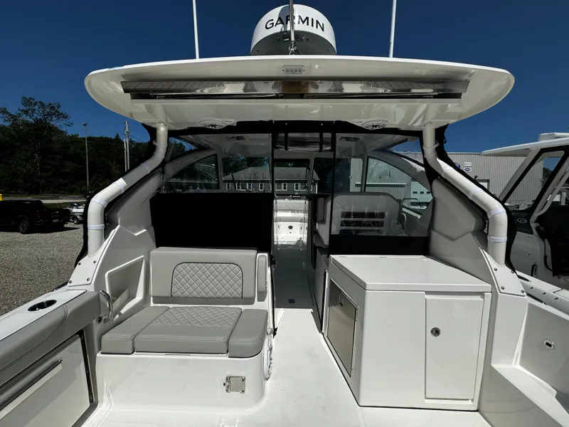 Slide: The Image of Pursuit DC 326 Dual Console 2025 - 7