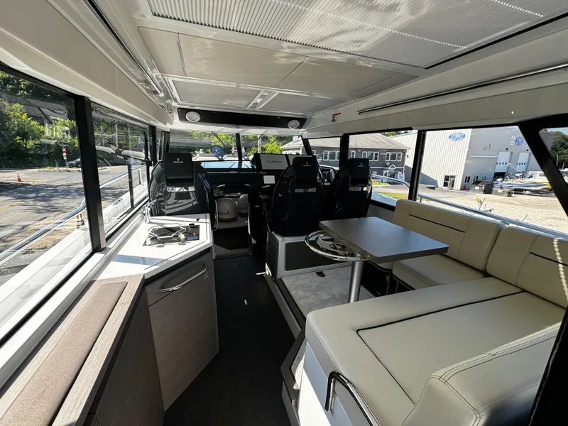 Slide: The Image of Wellcraft 38 Explorer 2024 - 11