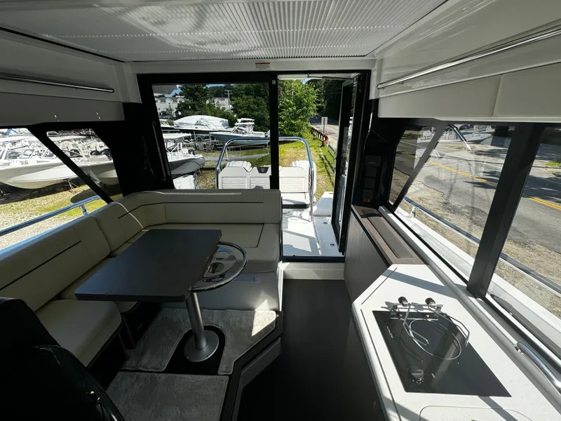 Slide: The Image of Wellcraft 38 Explorer 2024 - 12