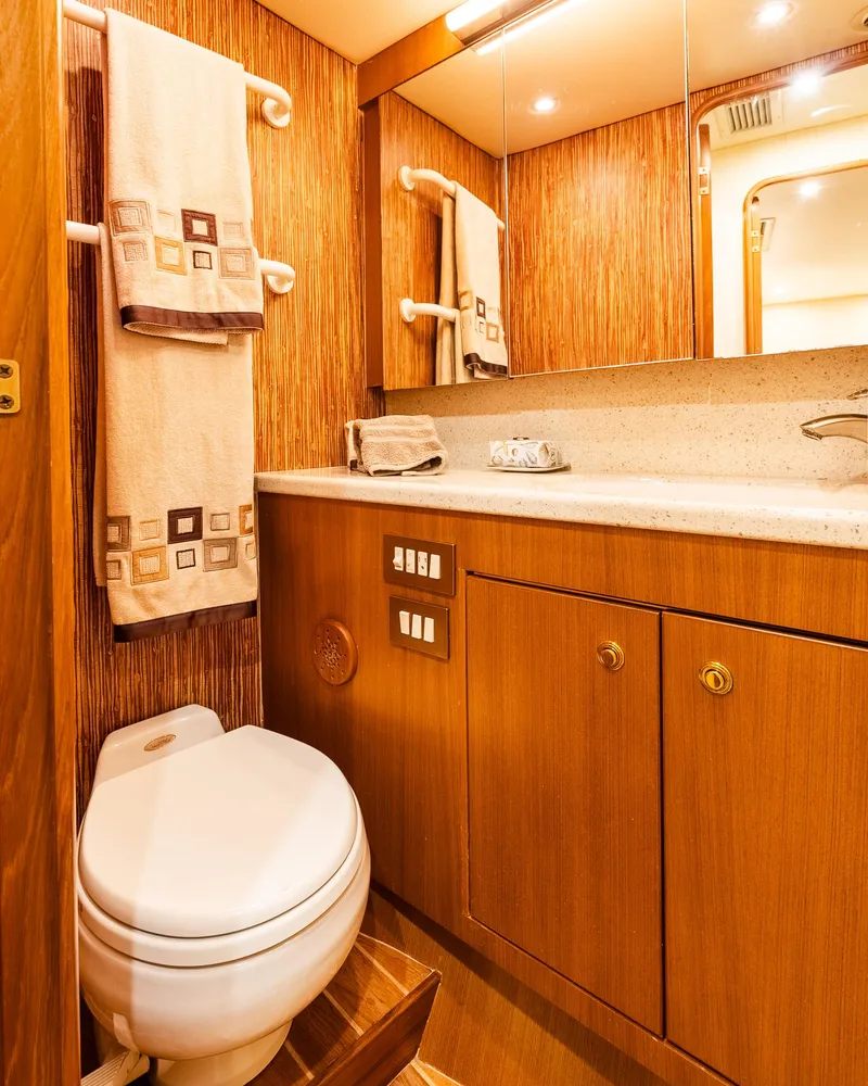 Slide: The Image of Ocean Yachts 46 Super Sport 2006 - 18