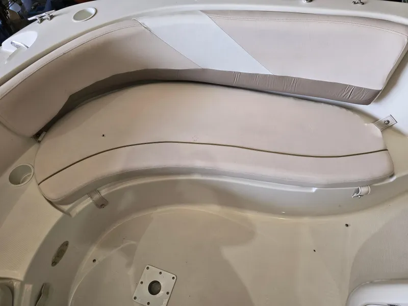 Slide: The Image of 1999 Regal Destiny 200 boat interior seating area - 18