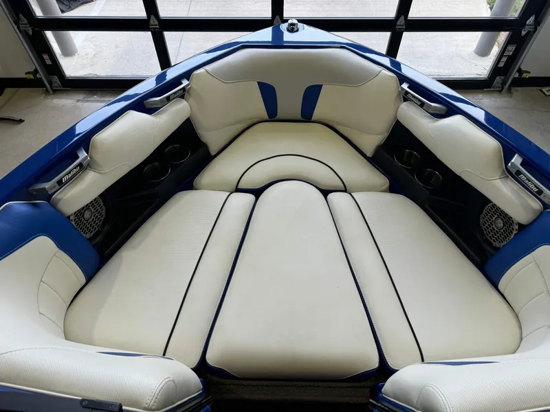 Slide: The Image of Malibu Wakesetter 20 VTX 2016 - 19