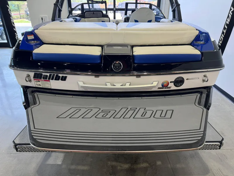 Slide: The Image of Malibu Wakesetter 20 VTX 2016 - 8