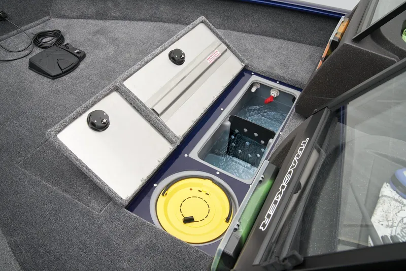 Slide: The Image of Manufacturer Provided Image: Tracker Pro Guide V-16 WT - 15