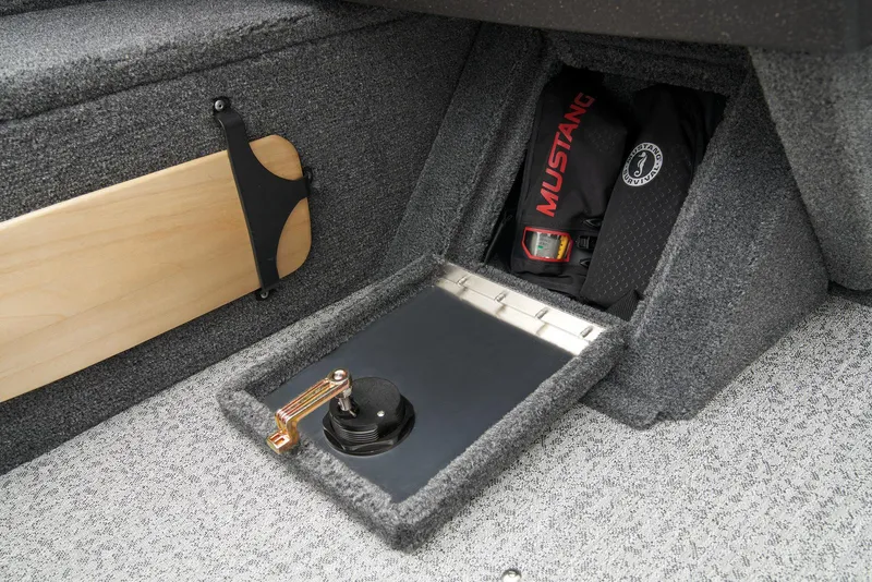 Slide: The Image of Manufacturer Provided Image: Tracker Pro Guide V-16 WT - 23