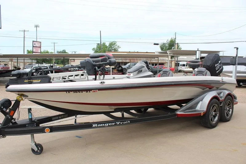 Slide: The Image of 2018 Ranger Z520C fishing boat on trailer in parking lot. - 8