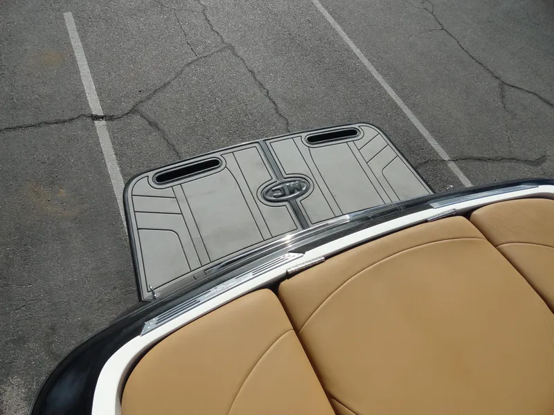Slide: The Image of 2007 MasterCraft X-Star boat swim platform and seating area. - 19
