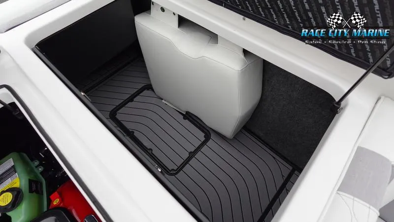 Slide: The Image of Nautique Super Air Nautique G23 - 16