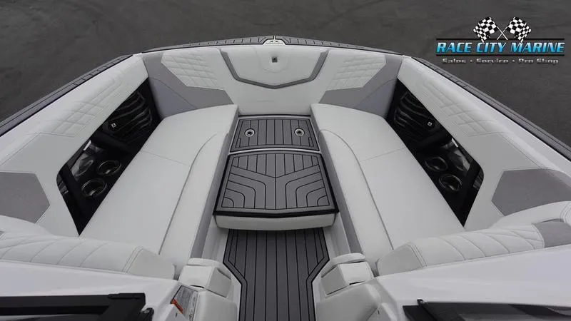 Slide: The Image of Nautique Super Air Nautique G23 - 24