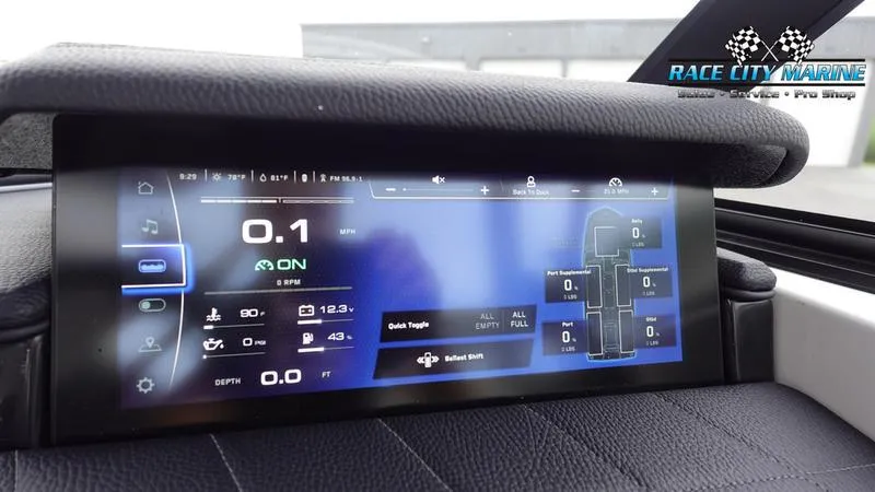 Slide: The Image of Nautique Super Air Nautique G23 - 26