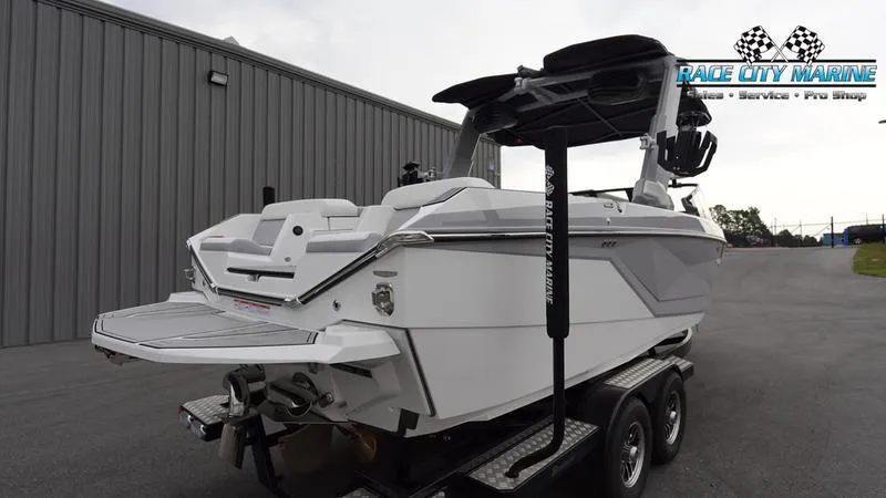 Slide: The Image of Nautique Super Air Nautique G23 - 4
