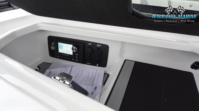 Slide: The Image of Nautique Super Air Nautique G23 - 42