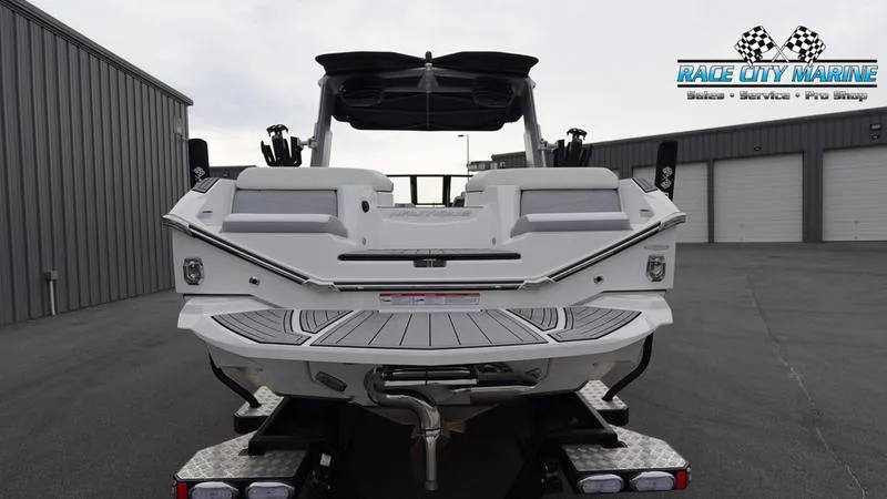 Slide: The Image of Nautique Super Air Nautique G23 - 6