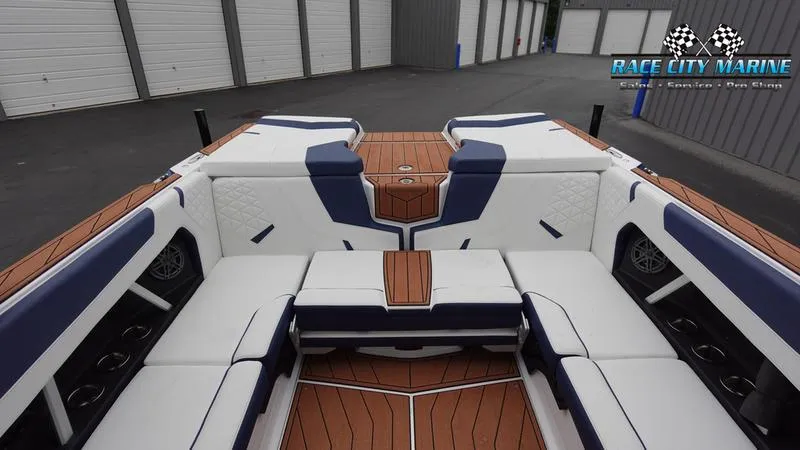 Slide: The Image of Nautique Super Air Nautique GS22 - 12