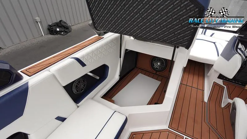 Slide: The Image of Nautique Super Air Nautique GS22 - 27