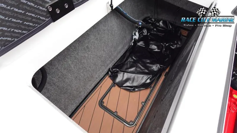 Slide: The Image of Nautique Super Air Nautique GS22 - 28