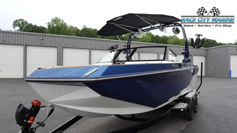 Slide: The Image of Nautique Super Air Nautique GS22 - 3