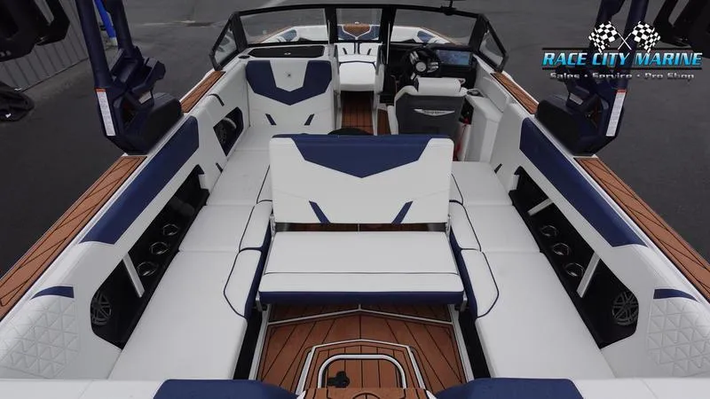 Slide: The Image of Nautique Super Air Nautique GS22 - 30