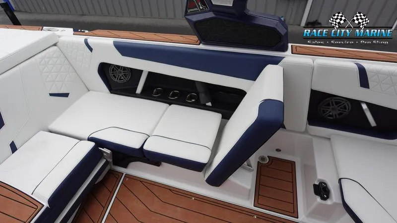 Slide: The Image of Nautique Super Air Nautique GS22 - 32