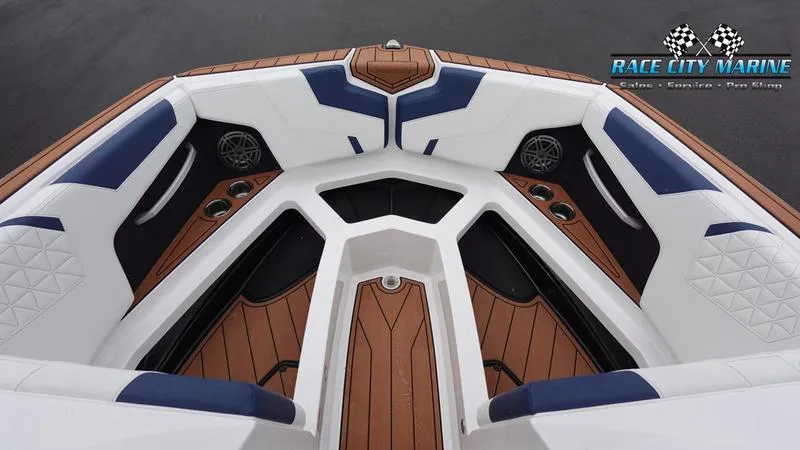 Slide: The Image of Nautique Super Air Nautique GS22 - 42