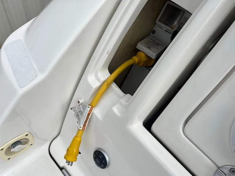 Slide: The Image of Yellow power cable on 2009 Sea Ray 270 Sundancer boat. - 31