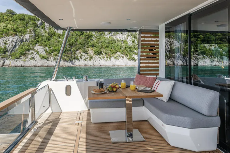 Slide: The Image of Manufacturer Provided Image - 6