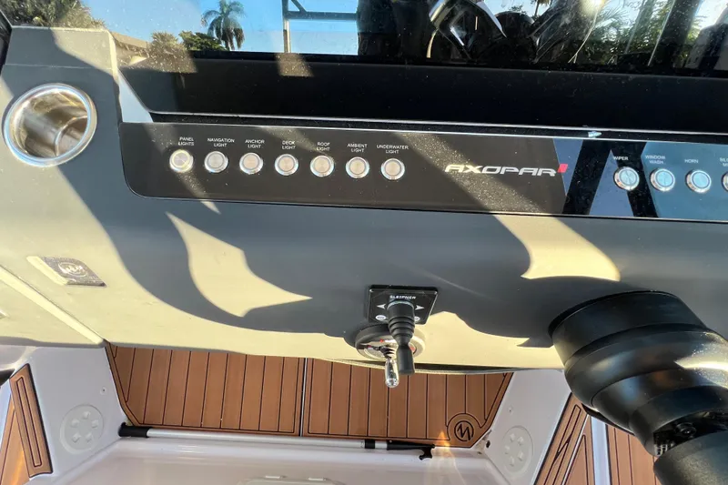 Slide: The Image of Axopar 37 Sun-Top 2023 - 73