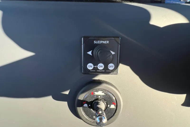 Slide: The Image of Axopar 37 Sun-Top 2023 - 80