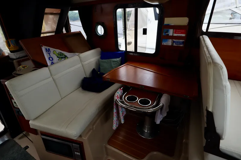 Slide: The Image of Ranger Tug R-31 2013 - 19